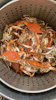 No.1 Fresh Steamed Crabs